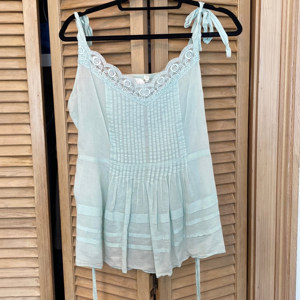 Linen Top, ties in the back